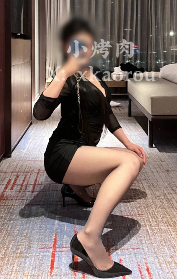 极品白虎福利姬@小烤肉 订阅尺度视图合集